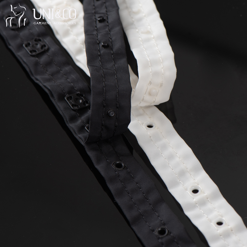 Customized wholesale of various models and colors of plastic buckles