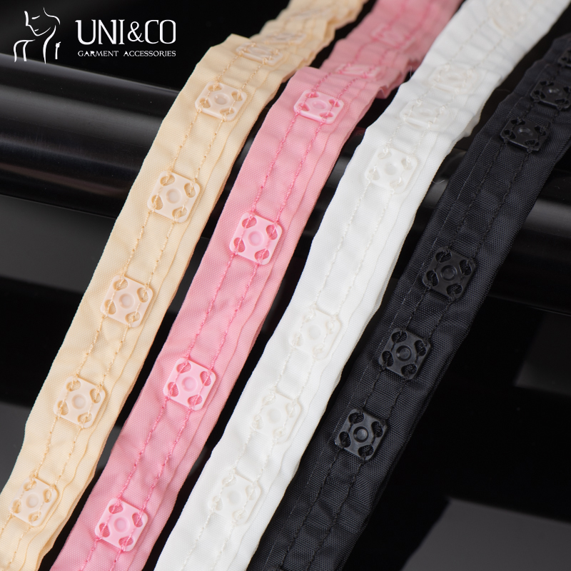 Customized wholesale of various models and colors of plastic buckles