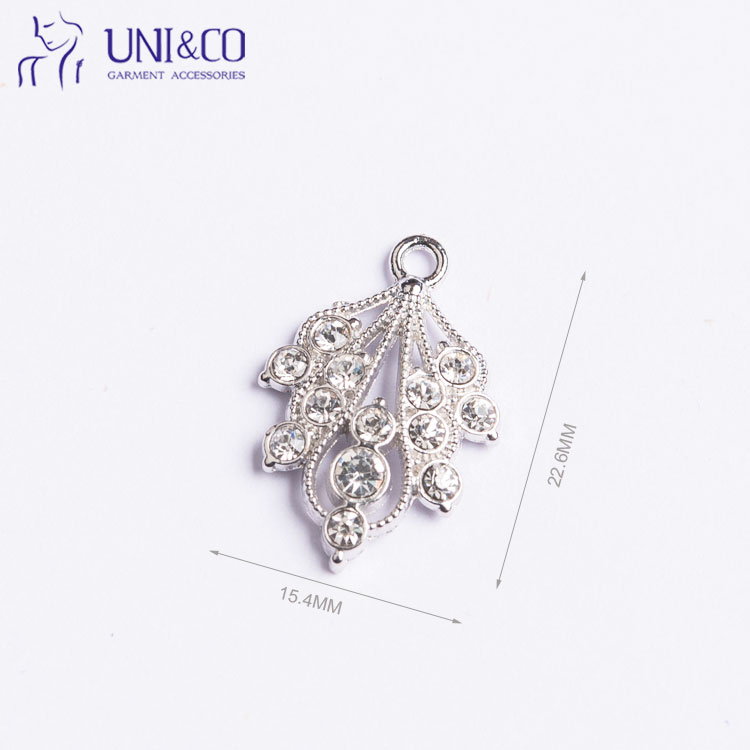 Nickel Free Jewelry Pendant Leaf Shaped Metal Bra Accessories